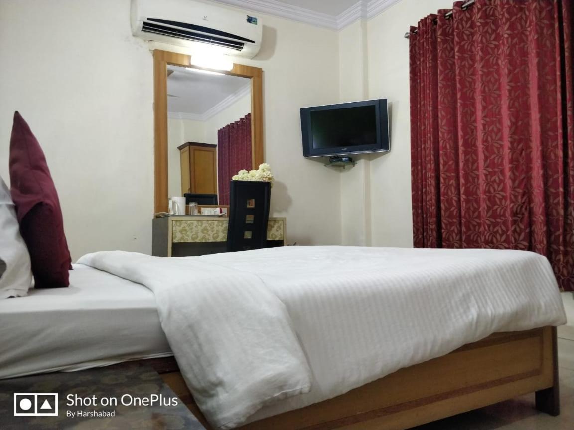 Hotel The Amol